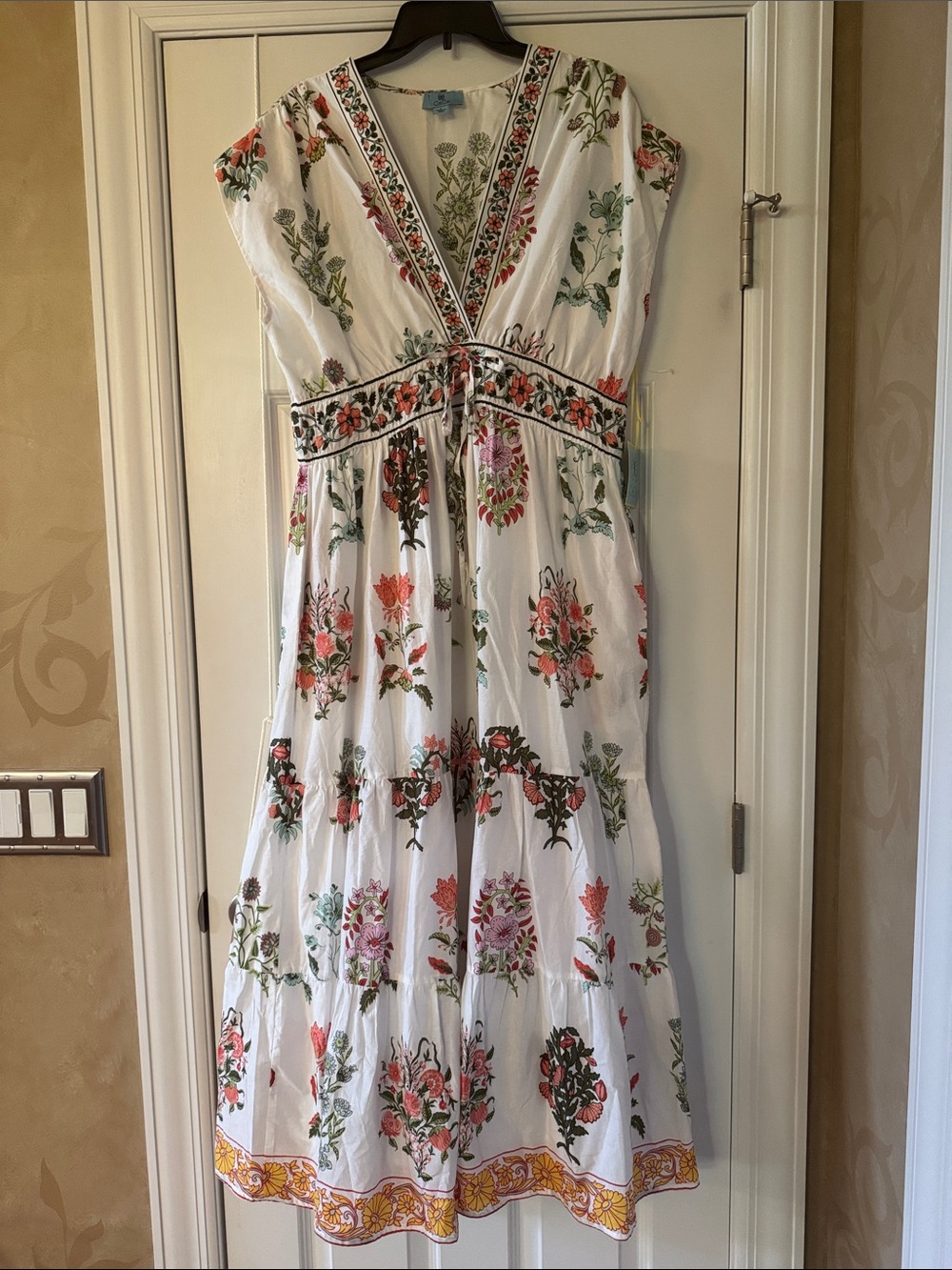 CeCe White Floral Maxi Dress with V-Neck and Drawstring Waist - Size Lg - NWT